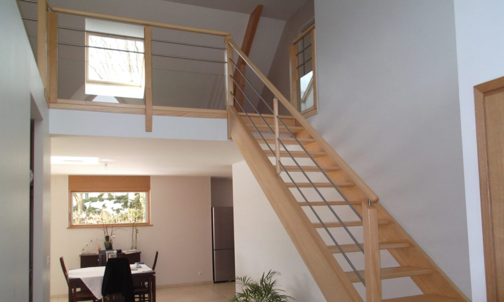 Escalier GC68 en bois d'hévéa