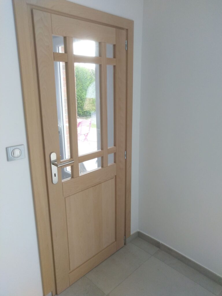 Porte extérieure bois vitrée sur mesure